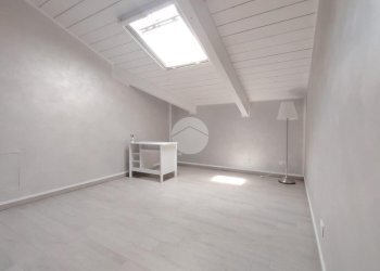 Four-room apartment Via antonio gramsci, Orbassano - photo 14