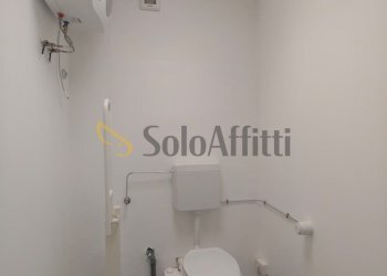 bagno - Commercial Premises Via Camillo Benso Cavour 1B, Busto Arsizio - photo 11