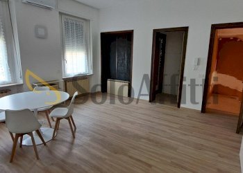 20250410_114302.jpg - One-room apartment Via Martiri della Libertà 1, Barlassina - photo 8