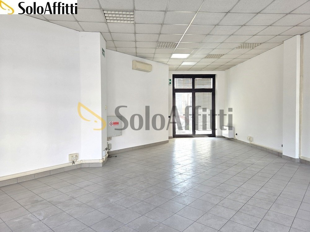Open Space - Locale Commerciale Piazzale Colonnello Ubaldo Panceri 1, Varedo - foto 2