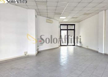 Open Space - Locale Commerciale Piazzale Colonnello Ubaldo Panceri 1, Varedo - foto 2