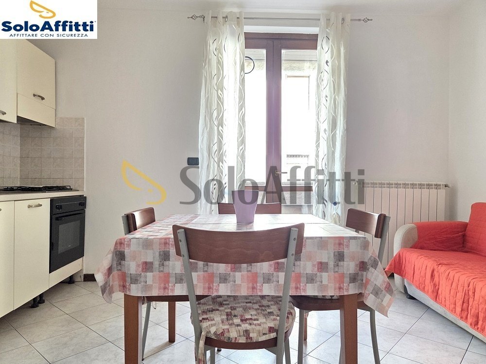 soggiorno con cucina e balcone..jpg - Two-room apartment Via Pace, Limbiate - photo 2