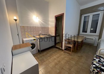 One-room apartment Via Ferrini 71, Pavia - photo 2