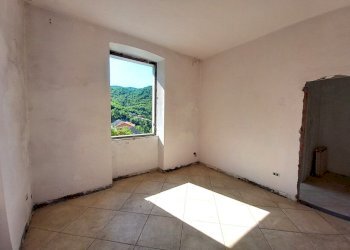 3 - Porzione di casa Uscio - foto 4