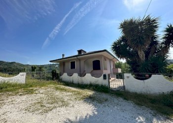 IMG-20231212-WA0044.jpg - Villa Camaiore - foto 23