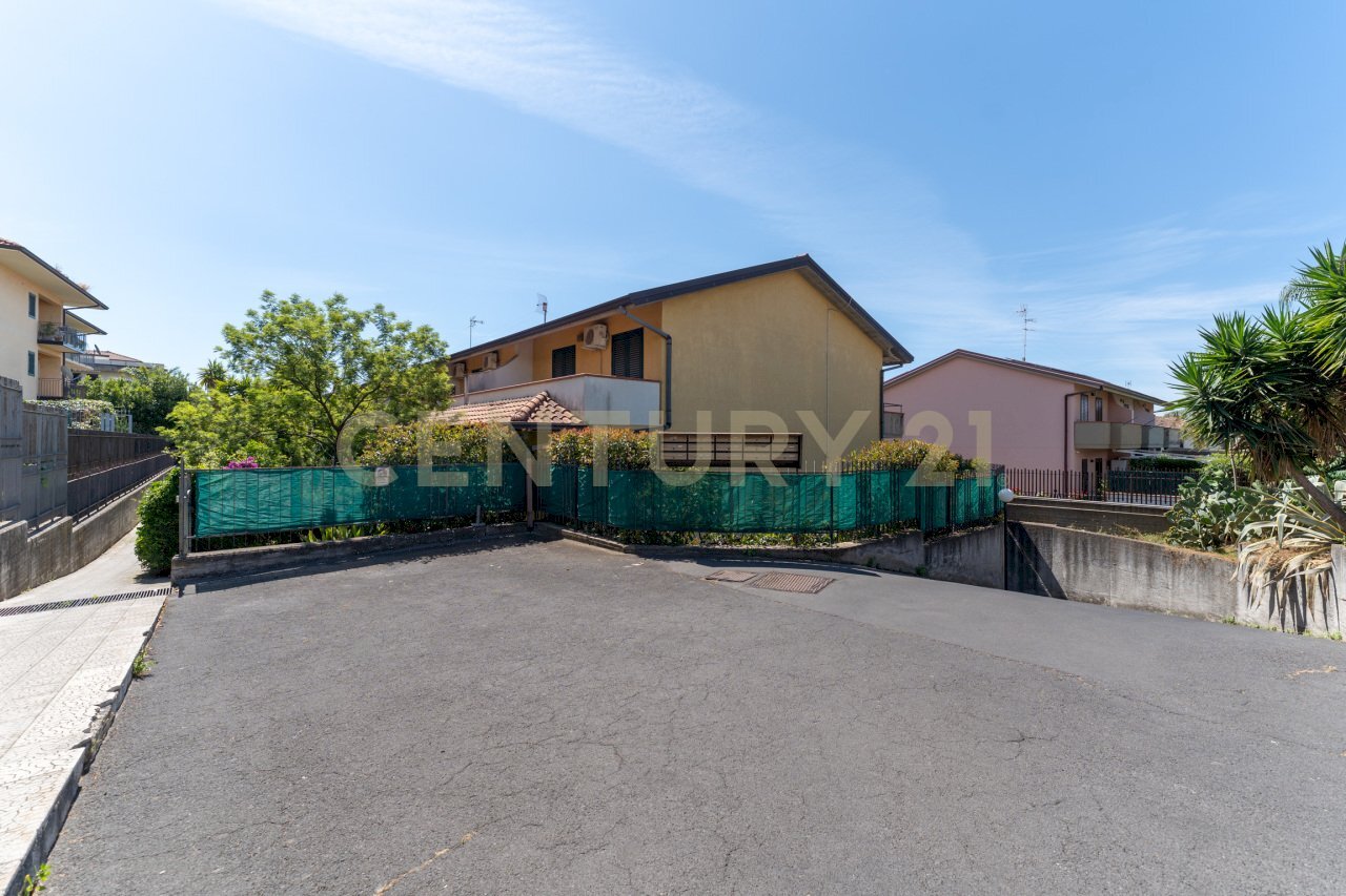 Via degli Ulivi 9 (4) - Porzione di casa Via degli Ulivi 9, Tremestieri Etneo - foto 1