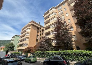 Contesto condominiale - Ufficio Via Morazzone Pier Francesco Mazzucchelli 21, Como - foto 3