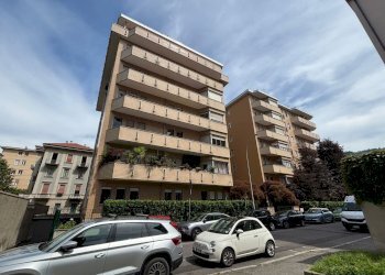 Contesto condominiale - Ufficio Via Morazzone Pier Francesco Mazzucchelli 21, Como - foto 4