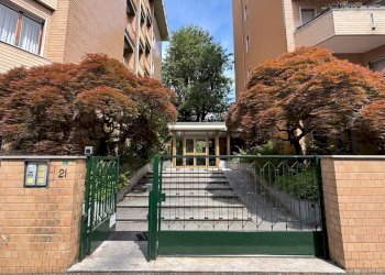 Ingresso condominio - Ufficio Via Morazzone Pier Francesco Mazzucchelli 21, Como - foto 5