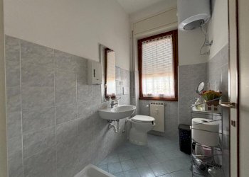 Secondo bagno - Ufficio Via Morazzone Pier Francesco Mazzucchelli 21, Como - foto 16