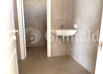 WhatsApp Image 2026-03-23 at 11.30.43 (19)_risulta - Show room via lepanto 0, Gallipoli - foto 13