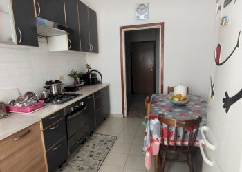cucina - Quadrilocale Via Roma, Pieve Porto Morone - foto 12