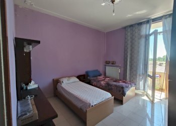 camera da letto - Quadrilocale Via Roma, Pieve Porto Morone - foto 14