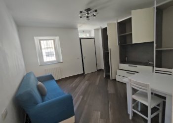 soggiorno - Two-room apartment Via Montebello 54, Stradella - photo 1