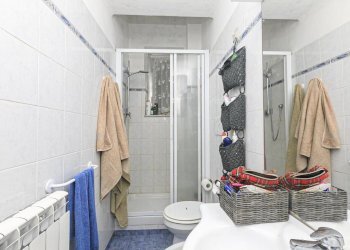 BAGNO (2) - Appartamento Via Val Sugana 9, Genova (zona Pontedecimo) - foto 19