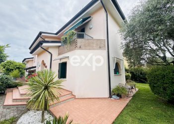 Villa Bifamiliare Via Noventa, San Donà di Piave - foto 1