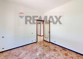 Two-room apartment Via Bolzaneto, 26 
 Bolzaneto, Genova (neighborhood Bolzaneto) - photo 3