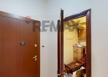 Two-room apartment Via Bolzaneto, 26 
 Bolzaneto, Genova (neighborhood Bolzaneto) - photo 6