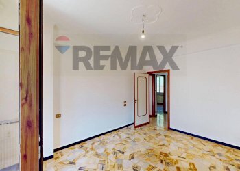 Two-room apartment Via Bolzaneto, 26 
 Bolzaneto, Genova (neighborhood Bolzaneto) - photo 17
