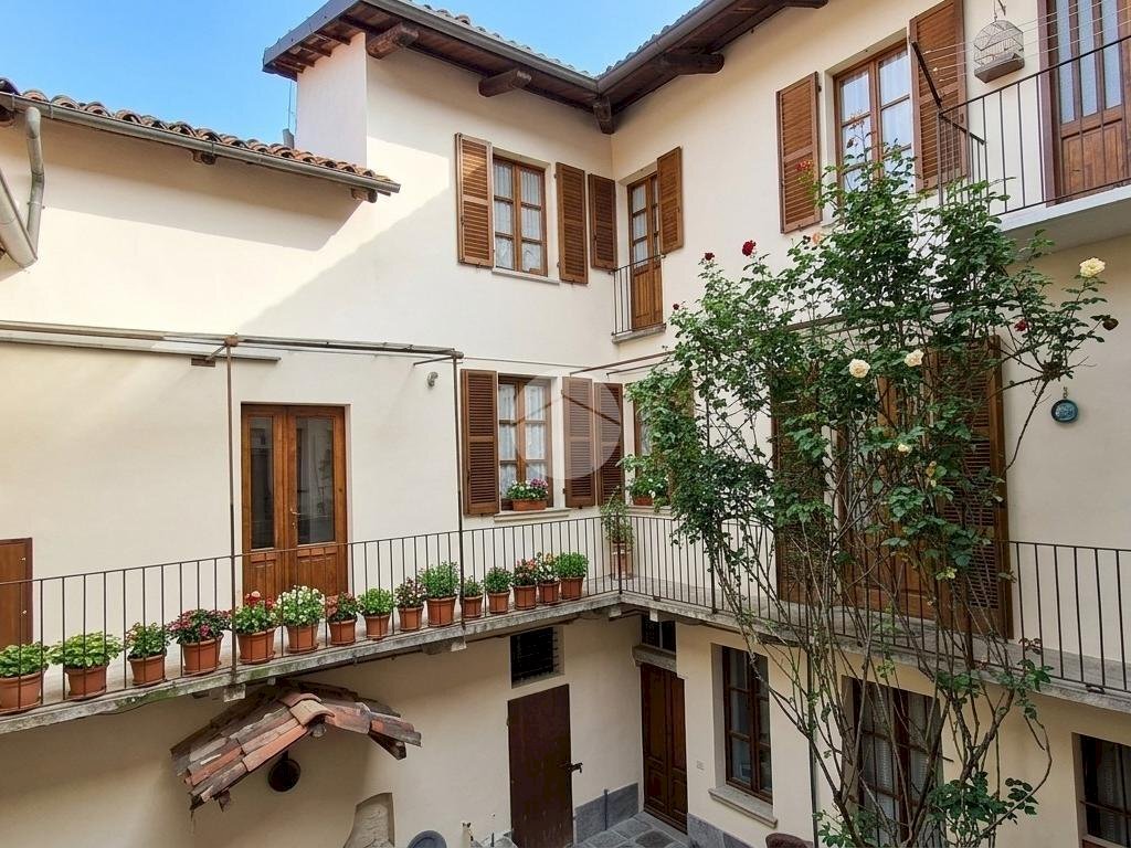 Casa indipendente Via Dovis, Gassino Torinese - foto 1