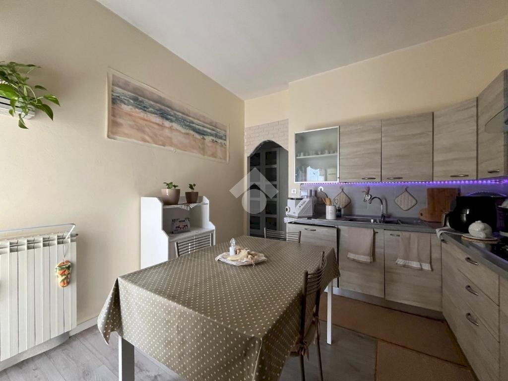 Three-room apartment Via C. Botta, Castellamonte - photo 3
