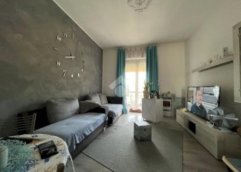 Three-room apartment Via C. Botta, Castellamonte - photo 4