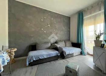 Three-room apartment Via C. Botta, Castellamonte - photo 5