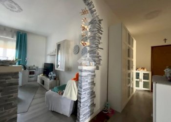 Three-room apartment Via C. Botta, Castellamonte - photo 10