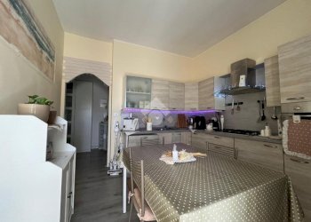 Three-room apartment Via C. Botta, Castellamonte - photo 12