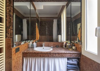 Trilocale Via delle Belle Arti 20, Bologna (zona Centro Storico) - foto 14