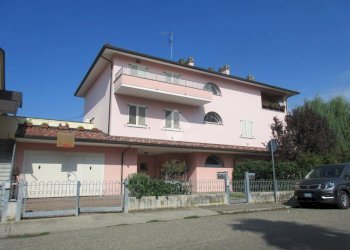 Two-room apartment Via gramsci, Lugo - photo 1