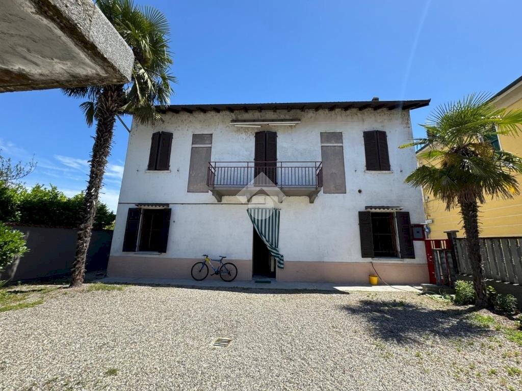 Independent house Via dell'Alba, Borgolavezzaro - photo 1