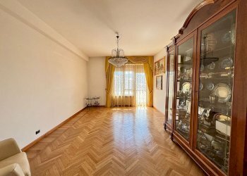 Quadrilocale VIA GIUSEPPE ELIA BENZA, Genova (zona Sestri Ponente) - foto 13