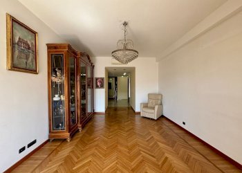 Quadrilocale VIA GIUSEPPE ELIA BENZA, Genova (zona Sestri Ponente) - foto 14