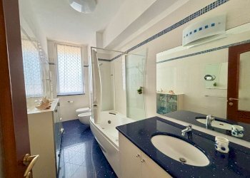 Quadrilocale VIA GIUSEPPE ELIA BENZA, Genova (zona Sestri Ponente) - foto 24