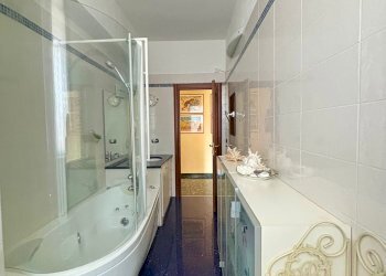 Quadrilocale VIA GIUSEPPE ELIA BENZA, Genova (zona Sestri Ponente) - foto 25