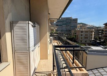 Quadrilocale VIA GIUSEPPE ELIA BENZA, Genova (zona Sestri Ponente) - foto 32
