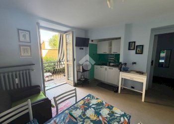 One-room apartment Via Fratelli Calandra, Torino (neighborhood Centro) - photo 2