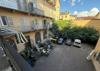 One-room apartment Via Fratelli Calandra, Torino (neighborhood Centro) - photo 13
