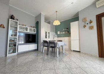 Quadrilocale Via Conte di Roccavione, Torino (zona Borgo Vittoria) - foto 3