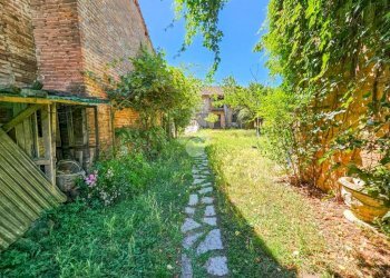 Casa semi indipendente Lobbi Via Della Repubblica, Alessandria - foto 33