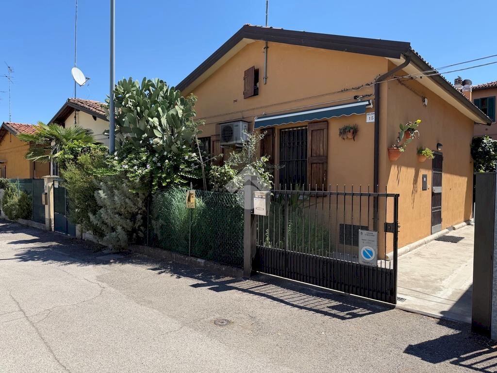 Trilocale Appartamento Via Piana, Bologna (zona San Donato) - foto 1