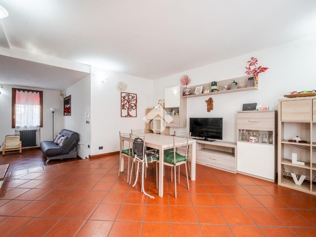 Villa a Schiera V. Marco Emilio Lepido, Bologna (zona Borgo Panigale) - foto 1