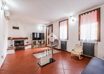 Villa a Schiera V. Marco Emilio Lepido, Bologna (zona Borgo Panigale) - foto 8