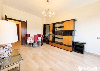 Three-room apartment Piazza della Libertà, Cornaredo - photo 3