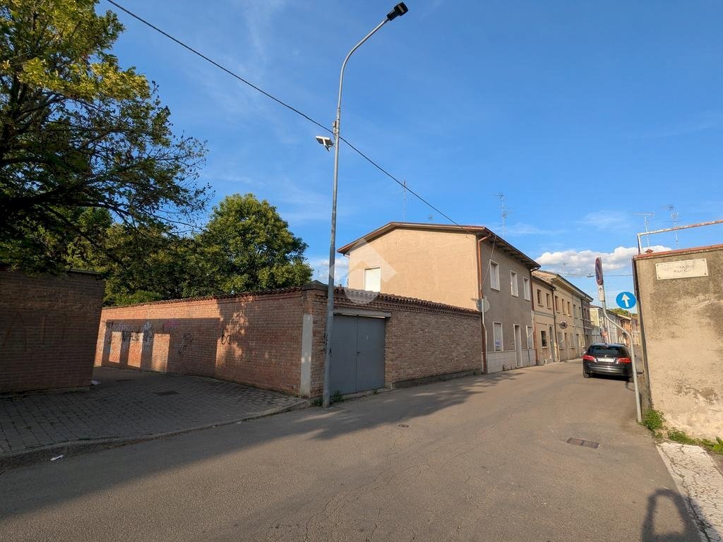 Semi-detached house Via Terraglio della Fossa, Argenta - photo 1