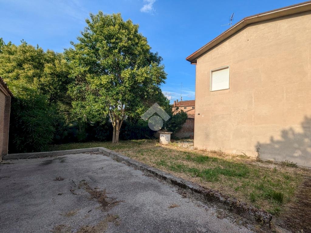 Semi-detached house Via Terraglio della Fossa, Argenta - photo 2