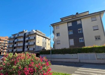 Three-room apartment Via Cavour, San Giuliano Milanese - photo 2