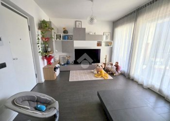 Three-room apartment Via Cavour, San Giuliano Milanese - photo 27