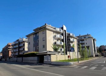 Three-room apartment Via Cavour, San Giuliano Milanese - photo 34